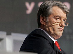 Ющенко официально запретил депутатам наживаться на повышении цен 