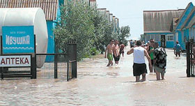 Курорт Кирилловку затопило Азовское море 