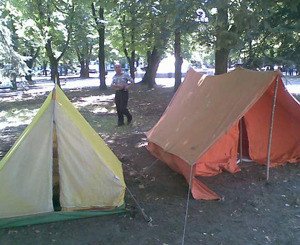 В центре Луганска чернобыльцы разбили палаточный городок 