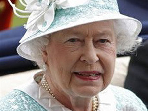 У королевы Англии украли столовое серебро 