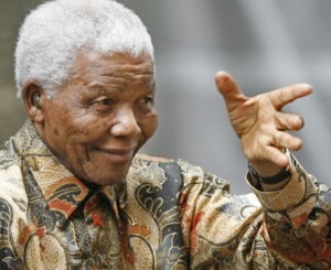 Нельсон Мандела призвал людей Земли поработать на общество 