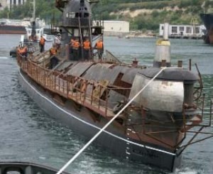 Подводную лодку «Запорожье» отбуксировали для установки аккумуляторов 