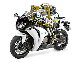 Создан робот-мотоциклист 