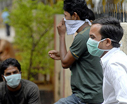 Закрытие школ из-за свиного гриппа отменяется 