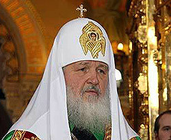Патриарх призвал не разделять русских и украинцев 
