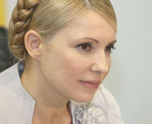 Тимошенко проводит антикризисную уборочную-2009 