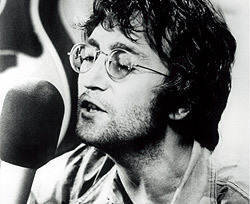 На лондонском кинофестивале раскроют тайны юности Джона Леннона  