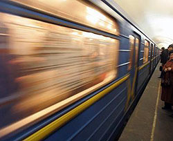 В киевском метро будут ездить пустые поезда без пассажиров 