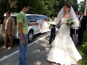 В день «трех девяток» в центральном ЗАГСе поженились только 10 пар 