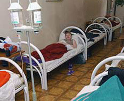 Массовое отравление в Кременчуге: 20 учеников гимназии попали в больницу 