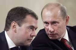 Медведев не будет увольнять Путина, они договорятся, кто пойдет в президенты 