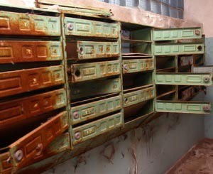 Можно ли заменить старый почтовый ящик в доме 