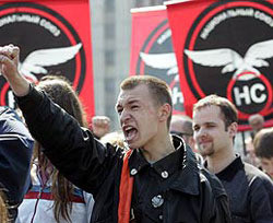 Неонацисты проводят демонстрации в Германии 