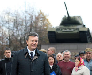 Янукович представил харьковчанам свою предвыборную программу «Украина для людей» 