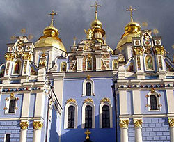 Украинская церковь решила молиться за прекращение эпидемии 