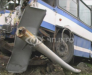 В Киеве столкнулись 3 легковушки и автобус с 35-ю пассажирами 