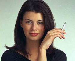 Женщина бросила курить и отсудила у табачной компании 300 миллионов 