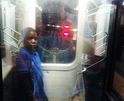 Потерявшийся ребенок прожил в метро 11 дней  
