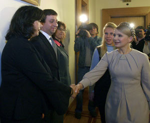 Тимошенко предлагает начать реформу здравоохранения с перехода на страховую медицину 