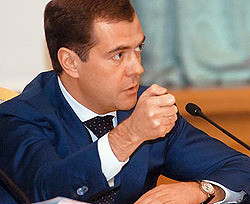 Дмитрий Медведев о трагедии в Перми: «Хозяева этого шоу - безответственные мерзавцы. Но надо посмотреть и на роль госструктур»  