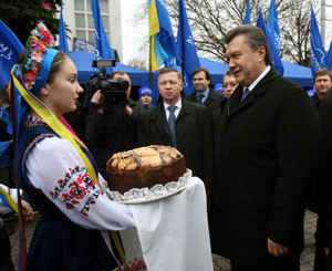 Виктор Янукович почувствовал поддержку жителей Западной Украины 