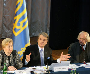 Виктор Ющенко рассказал интеллигенции о национальных реформах 