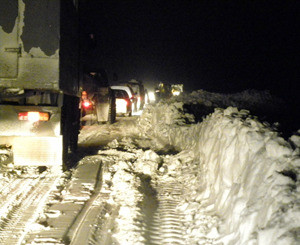 Из-за снегопадов перекрыты дороги в 8-ми областях Украины 