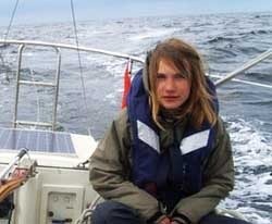 14-летняя девочка-мореплаватель нашлась на Карибах 
