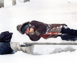 За последние три дня из-за холода в Украине умерло 27 человек 