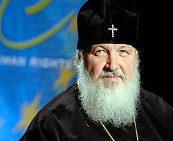 Патриарх Кирилл отказал ночным клубам в освящении 