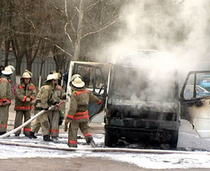 В Киеве дотла сгорела маршрутка  