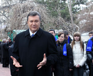 В Крыму Виктор Янукович провел телемост 