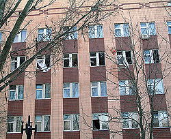 Часть луганской больницы построят заново  