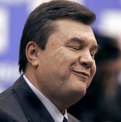 Виктор Янукович завтра навестит внука?  
