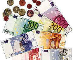 Прогноз: Евро сегодня подешевеет 