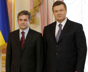 Зурабов вручил верительные грамоты Януковичу за пять минут 