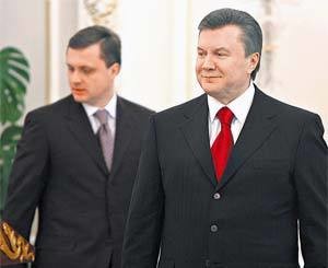 В аппарате Януковича на сто чиновников меньше, чем было у Ющенко 