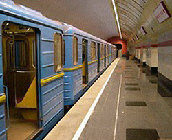 Украинское метро от террористов охраняет «декоративная» милиция 