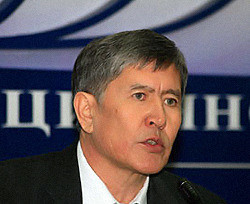 Член временного правительства Киргизии: Киргизы «под градусом» и поют, и матерятся по-русски 
