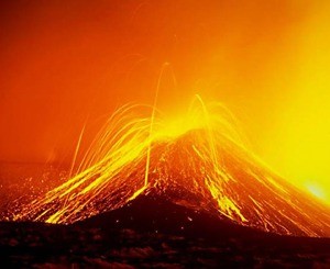 Спасатели протестировали пепел из Исландского вулкана: он не содержит радиоактивных элементов и не угрожает Украине 