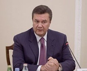 Тимошенко и Янукович успешно добрались до Кракова  