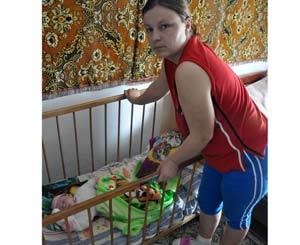 После кормления молочной смесью в Тернопольской области едва не погибли двухмесячные дети 