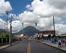 Из-за извержения вулкана в Гватемале объявлено национальное бедствие 