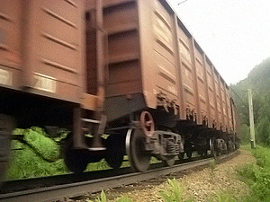 В Мариуполе мужчину переехали 19 железнодорожных вагонов, но он умудрился выжить