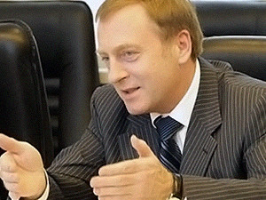 Лавринович назвал 14 истцов, которые требуют от Украины миллиард  долларов