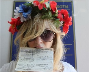 Девушек из FEMEN признали виновными в мелком хулиганстве 