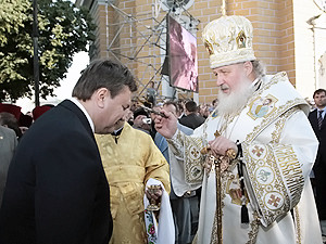 Янукович передумал и увидится с Кириллом