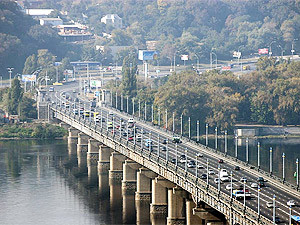 Ремонт моста Патона снова отложили