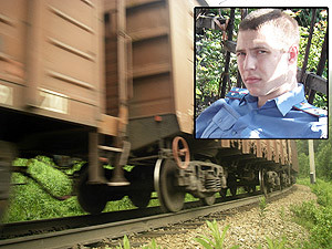 Странная гибель офицера милиции: Поезд отрезал следователю ноги и руку