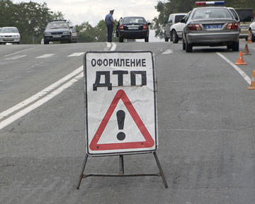 За минувший день на дорогах погибло 26 украинцев